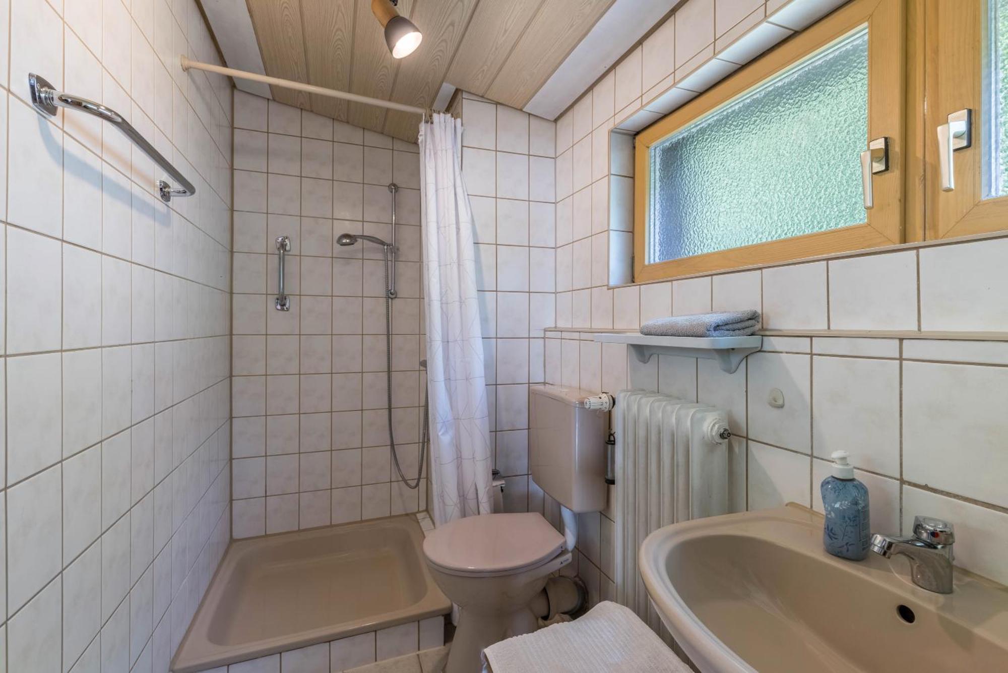 Ferienwohnung Am Samuelstein Bad Urach Exterior photo